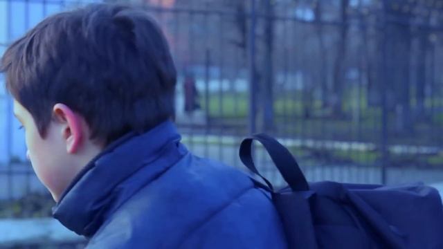РОМА ИГРАЕТ В КУКЛЫ!!! смотреть онлайн