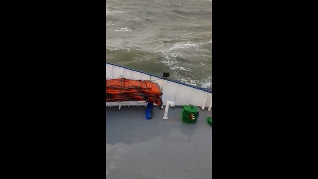 И снова Волгонефть. Осень. Азовское море смотреть онлайн