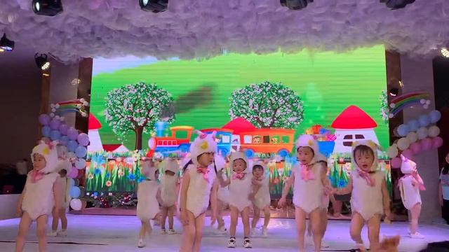 Танец маленьких овечек смотреть онлайн