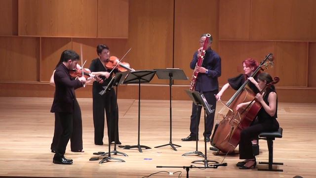 Jean Françaix - Divertissement for Bassoon and Strings IV. Allegro смотреть онлайн