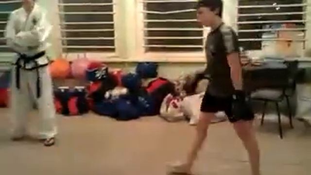 Вова VS Паша (Тренировка) 23.02.13 смотреть онлайн