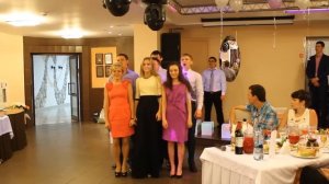 Одно из самых оригинальных поздравлений друзей со свадьбой