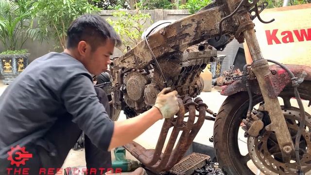 Restoration KAWASAKI Motocycle Racing | Repair A Badly Damaged Motocycle