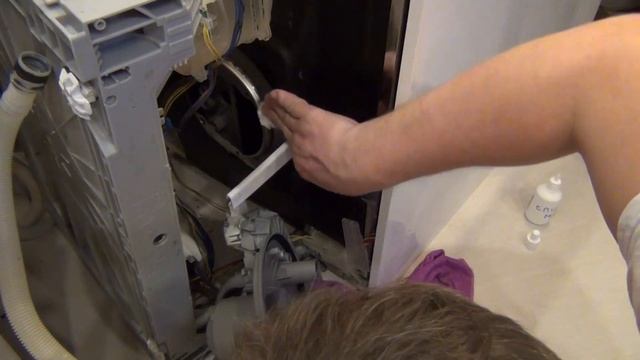 Ремонт посудомоечной машины Siemens смотреть онлайн