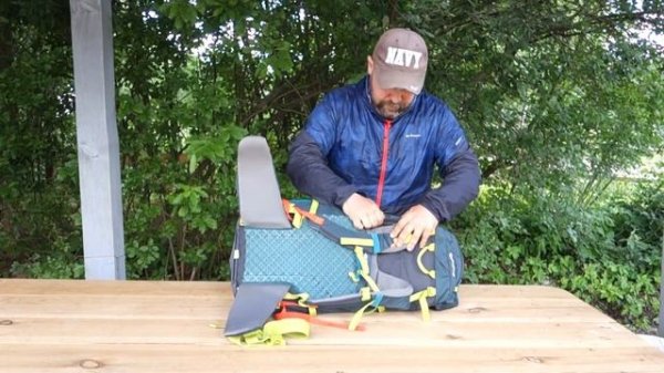 Треккинговый саморегулирующийся рюкзак Quechua easyfit 70 от Декатлона