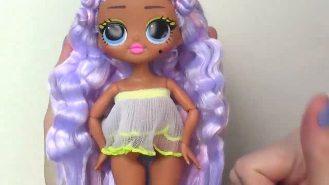 DIY LOL OMG/ НОВАЯ ПРИЧЕСКА для КУКЛЫ/ЛОЛ ОМГ РАСПАКОВКА+ ЛАЙФХАК/КАК РАСПУТАТЬ ВОЛОСЫ КУКЛЕ #short смотреть онлайн