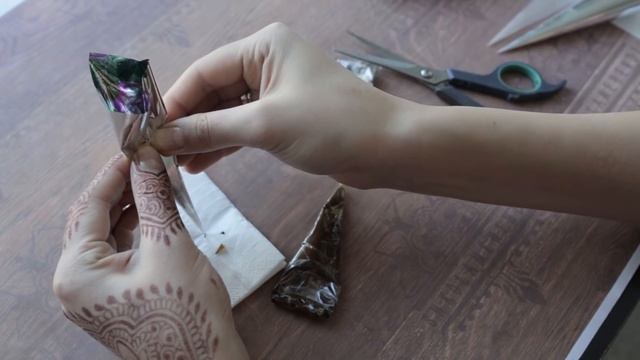 Как делать конус для мехенди смотреть онлайн