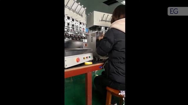 Станок рядовой намотки катушек 6 осевой XF-806B-9 смотреть онлайн