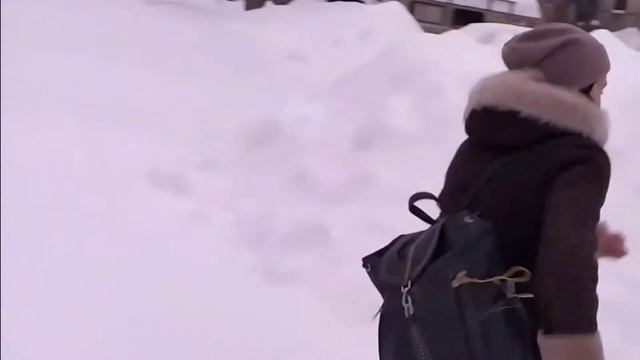 то чувство когда через месяц с хвостиком тебе будет 18 , а в душе ты ещё ребенок TvT смотреть онлайн