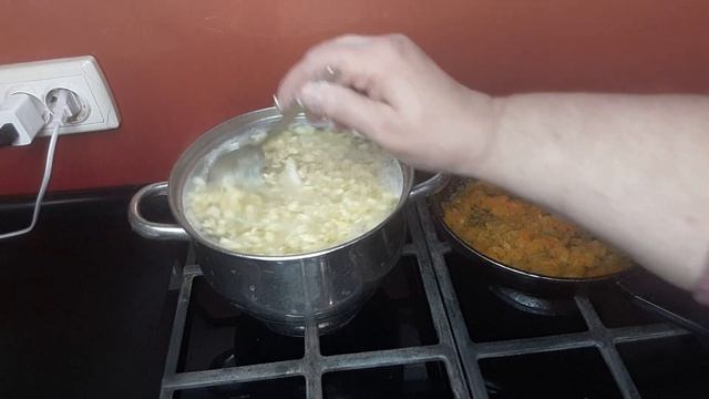 Готовлю обед.СТАРИННЫЙ рецепт супа с ЗАТИРКОЙ и НЕОБЫЧНАЯ подлива смотреть онлайн