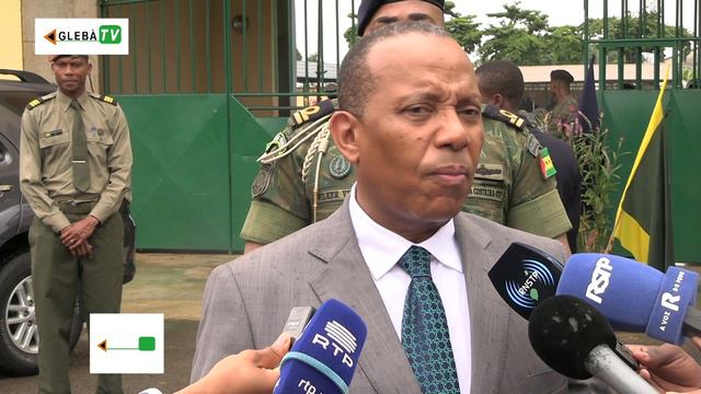 PM Patrice Trovoada diz que não se parece possível o aumento do salário exigido pelos professores смотреть онлайн