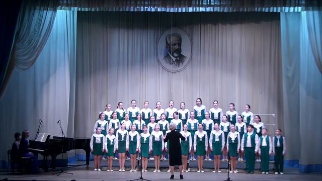 Концертный хор "Глазовчанка" Ю. Толкач, сл. В. Луговского "Весенний полет" смотреть онлайн