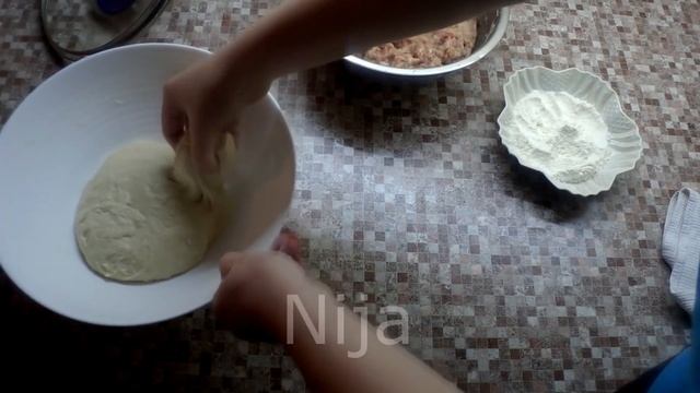 ФАРШ И ПЮРЕ СОЕДИНИ И ВКУСНЫЕ ЛЕПЕШКИ НА СТОЛ ПОЛУЧИ смотреть онлайн