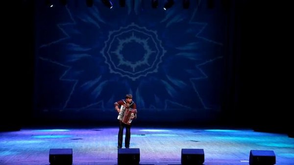 Инструментальная композиция "El Cumbanchero" - аккордеонист Александр Липикин, "Горница", Пенза