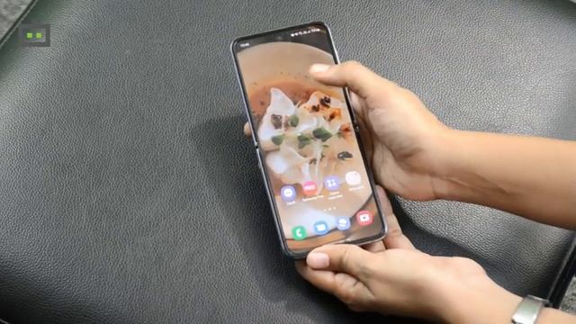 Samsung Galaxy Z Flip 4: Should Make This Flip? смотреть онлайн