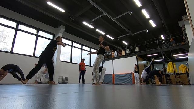 капоутро камера 3 игра Кости и Бананэйры смотреть онлайн