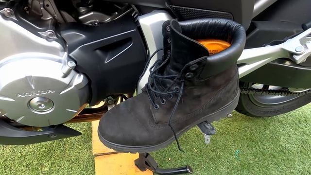 Timberland premium boots for motorcycle riding 1 year update and review. смотреть онлайн