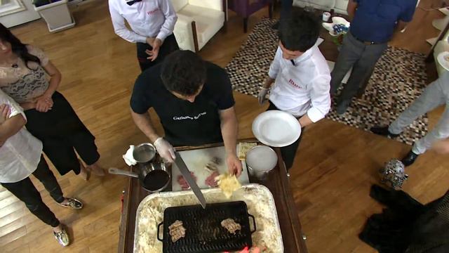 Zumrud Suat sou tike kebap (kebapci) смотреть онлайн