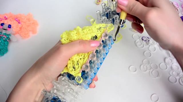 Кукла 3Д Наташа из резинок.Rainbow Loom Doll. Часть - 1. смотреть онлайн