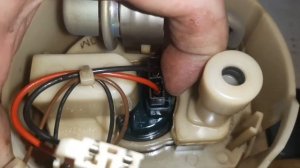 Замена топливного фильтра на Nissan Almera classic