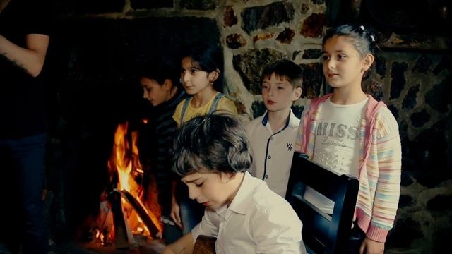 Այս գյուղ պարտադիր վերադառնալու եմ смотреть онлайн