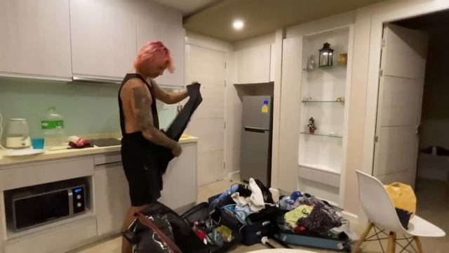 МЯТНАЯ ФАНТА ПЕРЕЕХАЛИ В НОВУЮ ХАТУ нарезка стрима смотреть онлайн