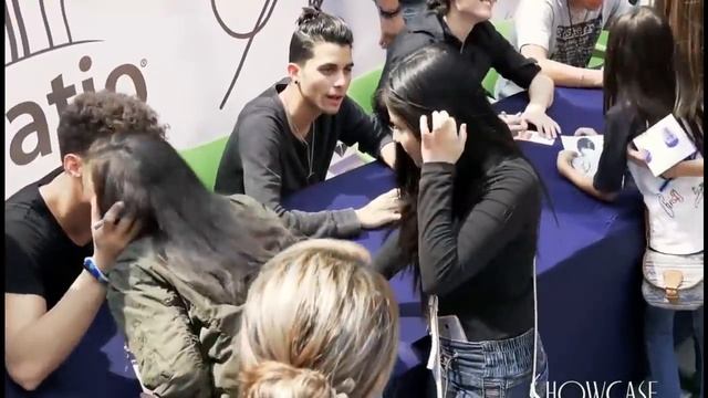 Mira como Erick se enamora de una fan (México) смотреть онлайн