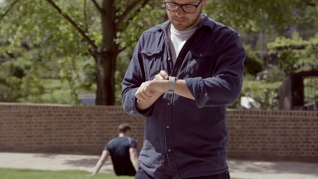 Fitbit Versa Review смотреть онлайн