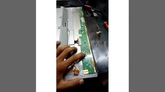 HP 19 inch monitor Lcd Screen white issue resolved... смотреть онлайн