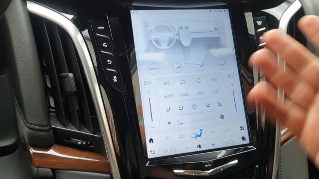 Cadillac Escalade IV, SRX монитор в стиле Тесла смотреть онлайн