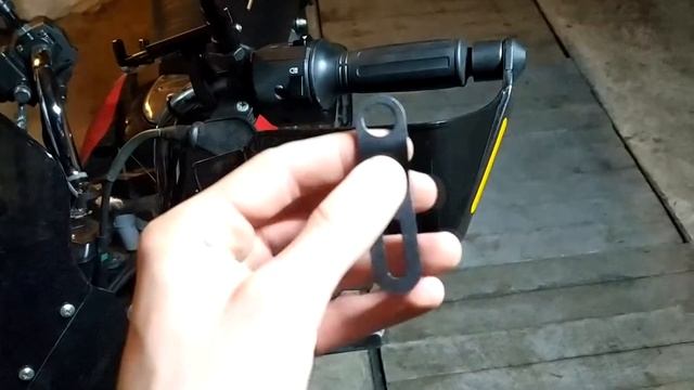 Установка ветрозащиты рук на Bajaj Boxer 150 смотреть онлайн