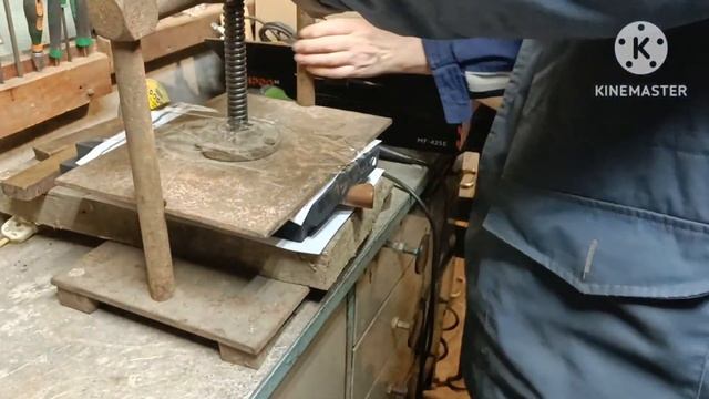 Простий ніж із кованої сталі/ Knife for every day / Перший досвід з Kaydex смотреть онлайн