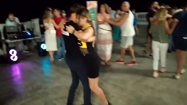 21.07.09 я и Карина _ кизомба _ набережная Анапа смотреть онлайн