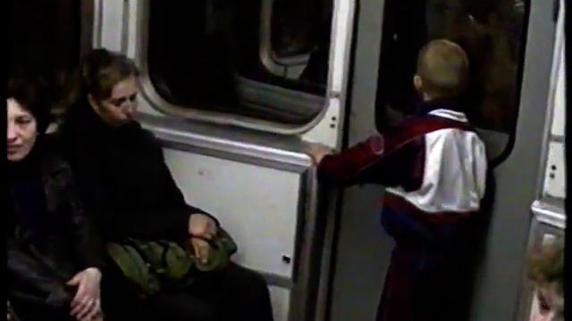 Питерский побирушка Серёжа, 2004 год. смотреть онлайн