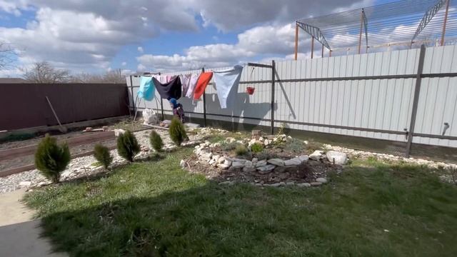 23 марта 2022 г.  Купили доски/ Копаем землю / Погода радует немного