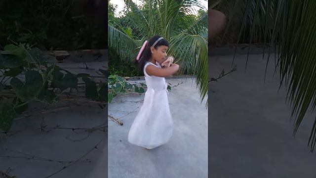 Bol do halke halke song#sonaisonu's dance zone #New HorizonsMusician: Rafael KruxURL: https://filmm смотреть онлайн