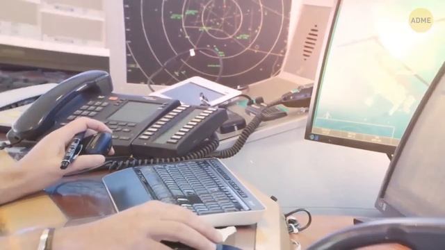 Скрытое назначение зеркал в аэропортах и другие интересные факты о путешествиях смотреть онлайн