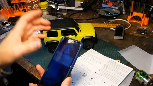 XIAOMI 1:16 Suzuki Jimny 4WD Rock Crawler App Control RC Car unboxing (Latvian) смотреть онлайн