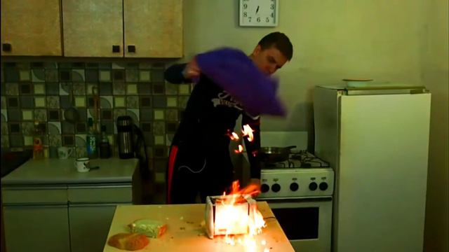 Сейчас мы посмотрим как правильно готовить тосты (@PEGA) смотреть онлайн