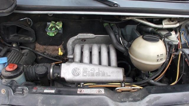 Volkswagen Caravelle 2.4D -93 AAB running смотреть онлайн