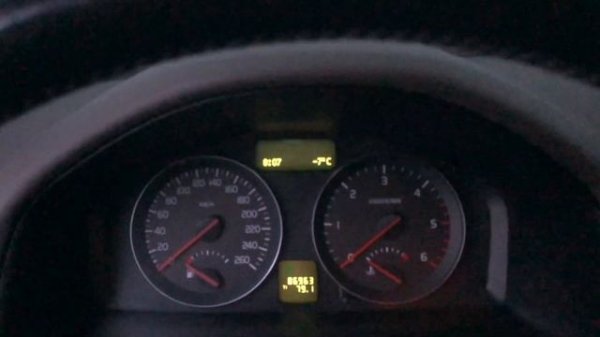 Volvo S40 D2 Cold Start (-7 C / 19.4 F)