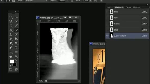 Как вырезать изображение в Photoshop. Замена фона на новый. смотреть онлайн