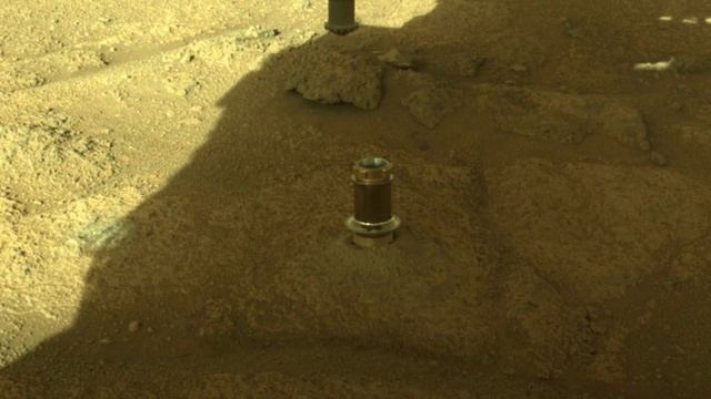 Марсоход NASA Perseverance приступает к сбору проб марсианского грунта: новости космоса смотреть онлайн