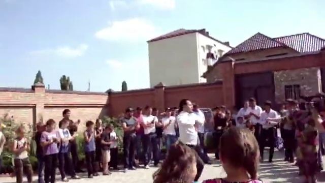 Чеченский танец на свадьбе смотреть онлайн