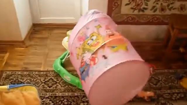 Застряли в мешке с игрушками (музыка - "Ужасно интересно") смотреть онлайн