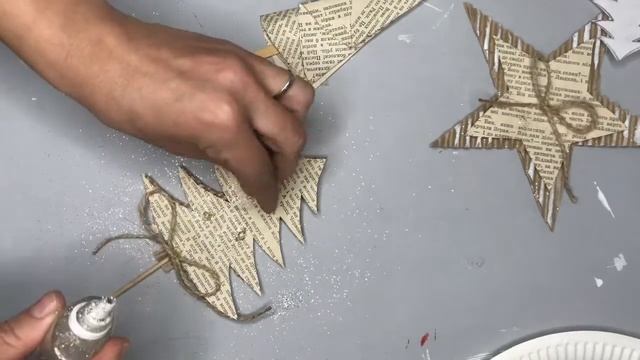 Новорічні іграшки із стартх книг. П'ять оригінальних ідей новорічних іграшок. смотреть онлайн