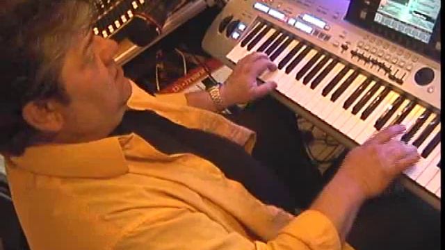 Tyros 4 Knockin` On Heavens Door смотреть онлайн