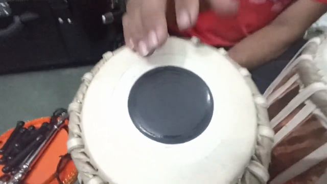 Original look of pure black sheesham tabla and copper bayan of 3.5 kg .Contact-8879075870 смотреть онлайн