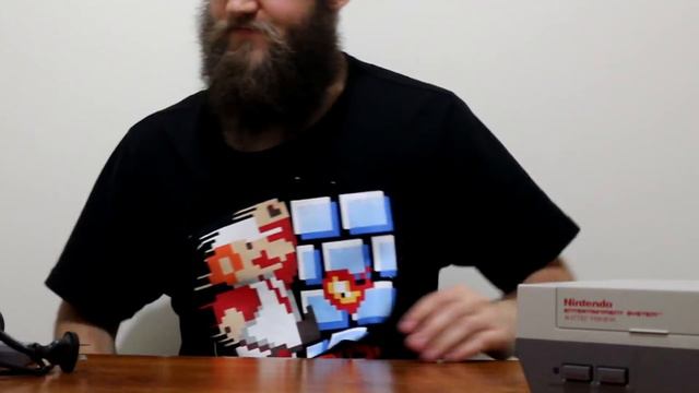 NES CLASSIC EDITION (MINI) & ORIGINAL 80'S NES UNBOXING + COMPARISON! (NINTENDO) смотреть онлайн
