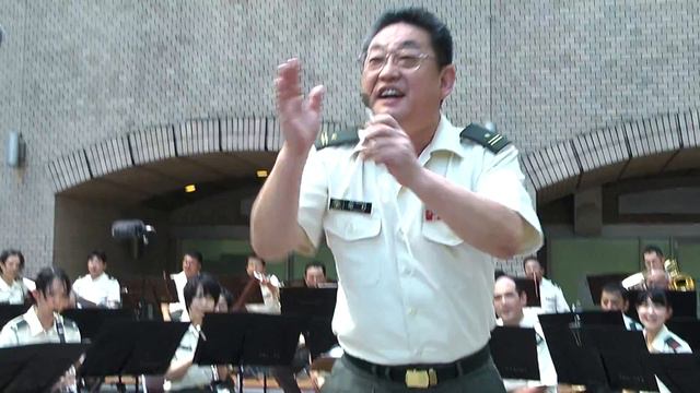 陸上自衛隊東部方面音楽隊 吹奏楽 木陰の散歩道 On the Mall March смотреть онлайн